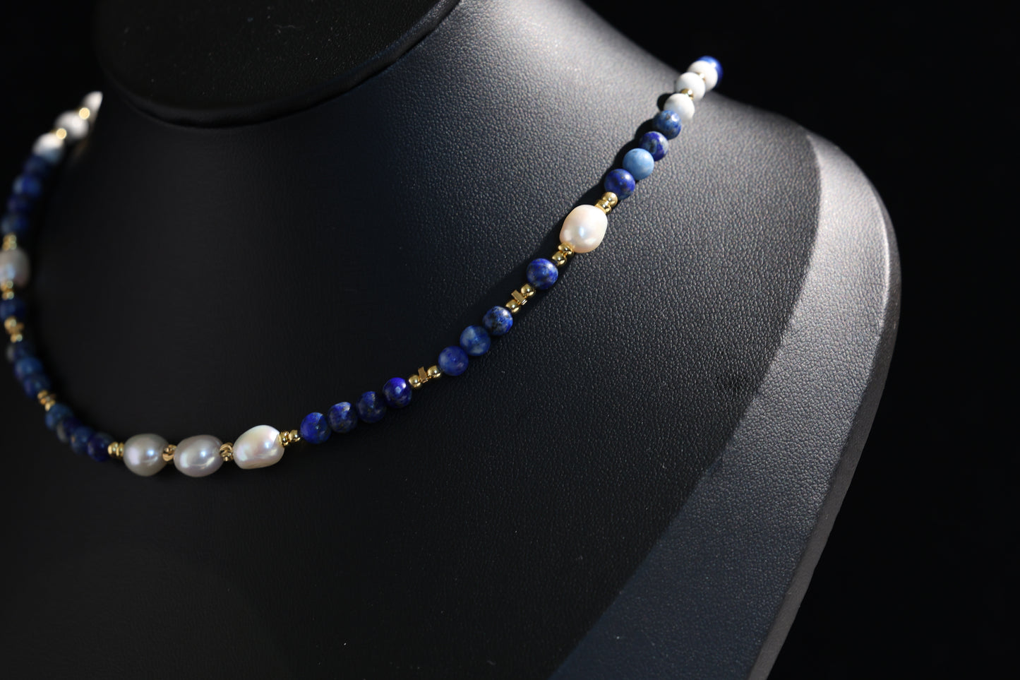 Natural Howlite 丨 Lapis Lazuli 丨 Freshwater Rice Pearls Necklace