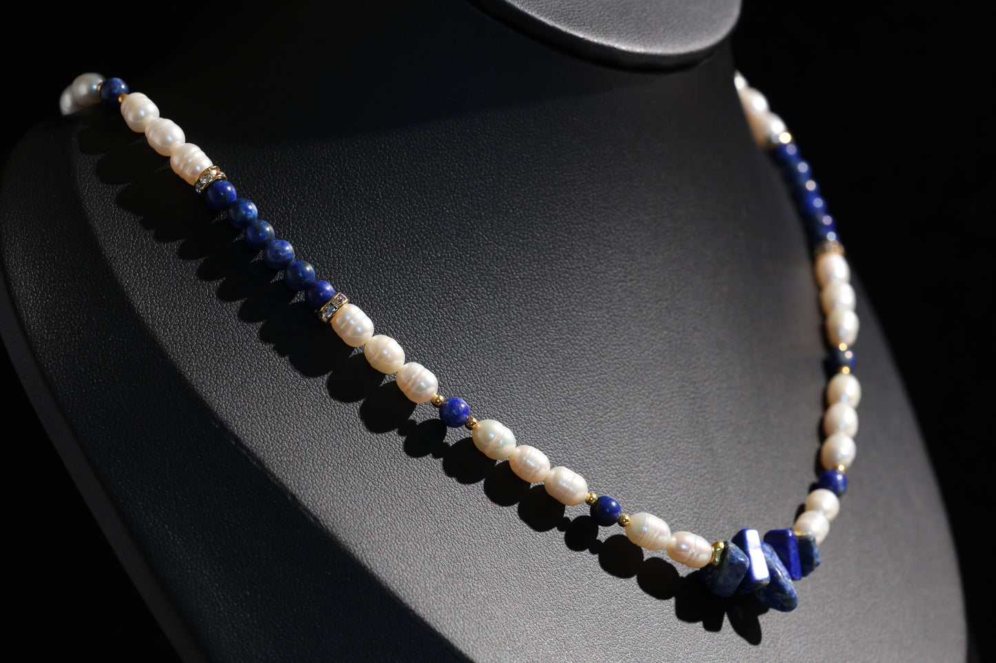 Natural Lapis Lazuli 丨 Freshwater Rice Pearls Necklace