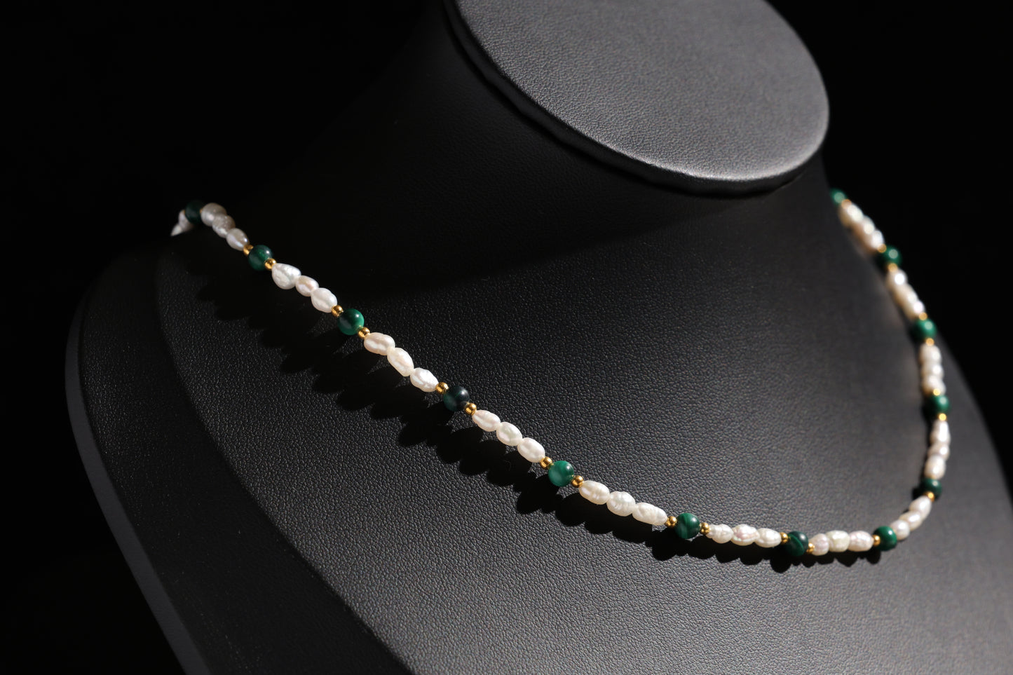 Natural Malachite 丨 Freshwater Rice Pearls Necklace