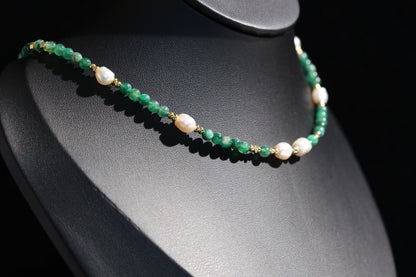 Natural Emerald 丨 Freshwater Rice Pearls Necklace