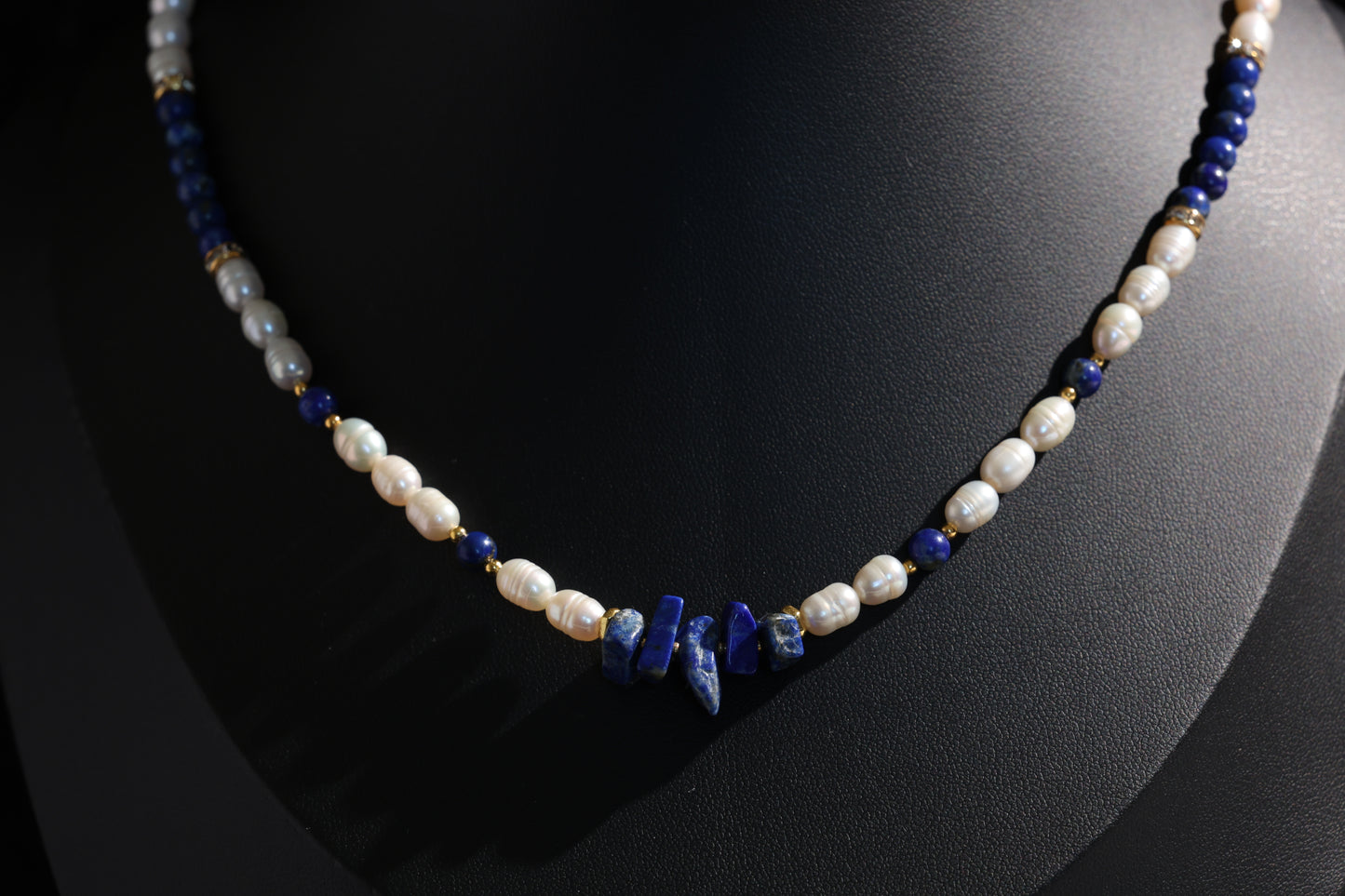 Natural Lapis Lazuli 丨 Freshwater Rice Pearls Necklace