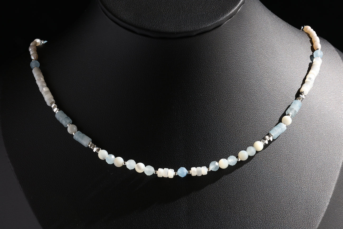 Natural Mother-of-Pearl 丨 Aquamarine 丨 Freshwater Rice Pearls Necklace