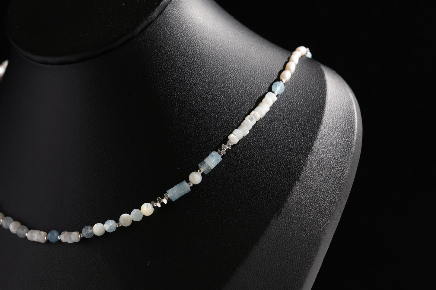 Natural Mother-of-Pearl 丨 Aquamarine 丨 Freshwater Rice Pearls Necklace