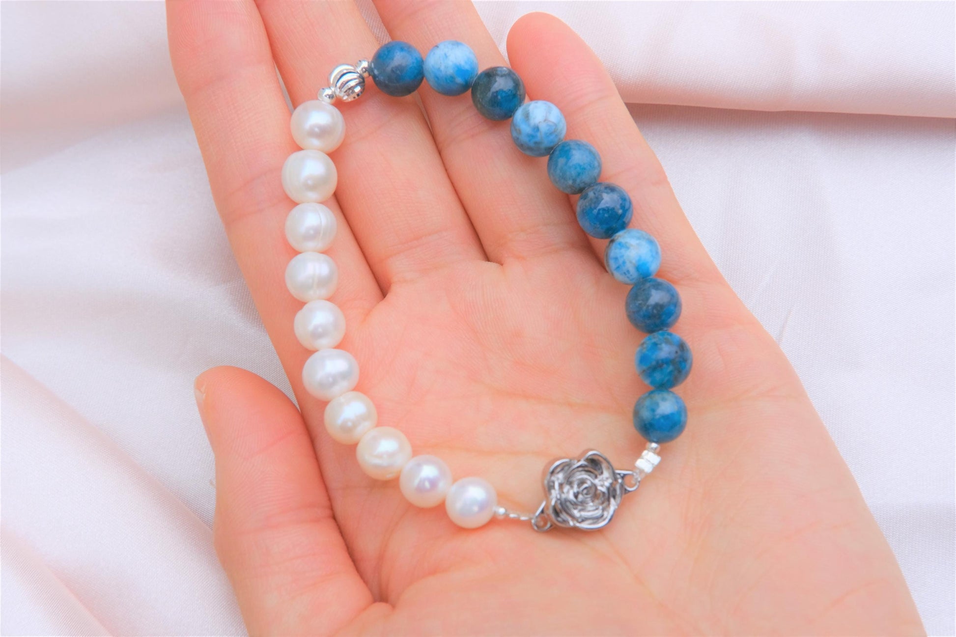 Natural Freshwater White Pearl | Natural Apatite Design Bracelet |7" Inches 丨Magnetic clasp —Designed by YL