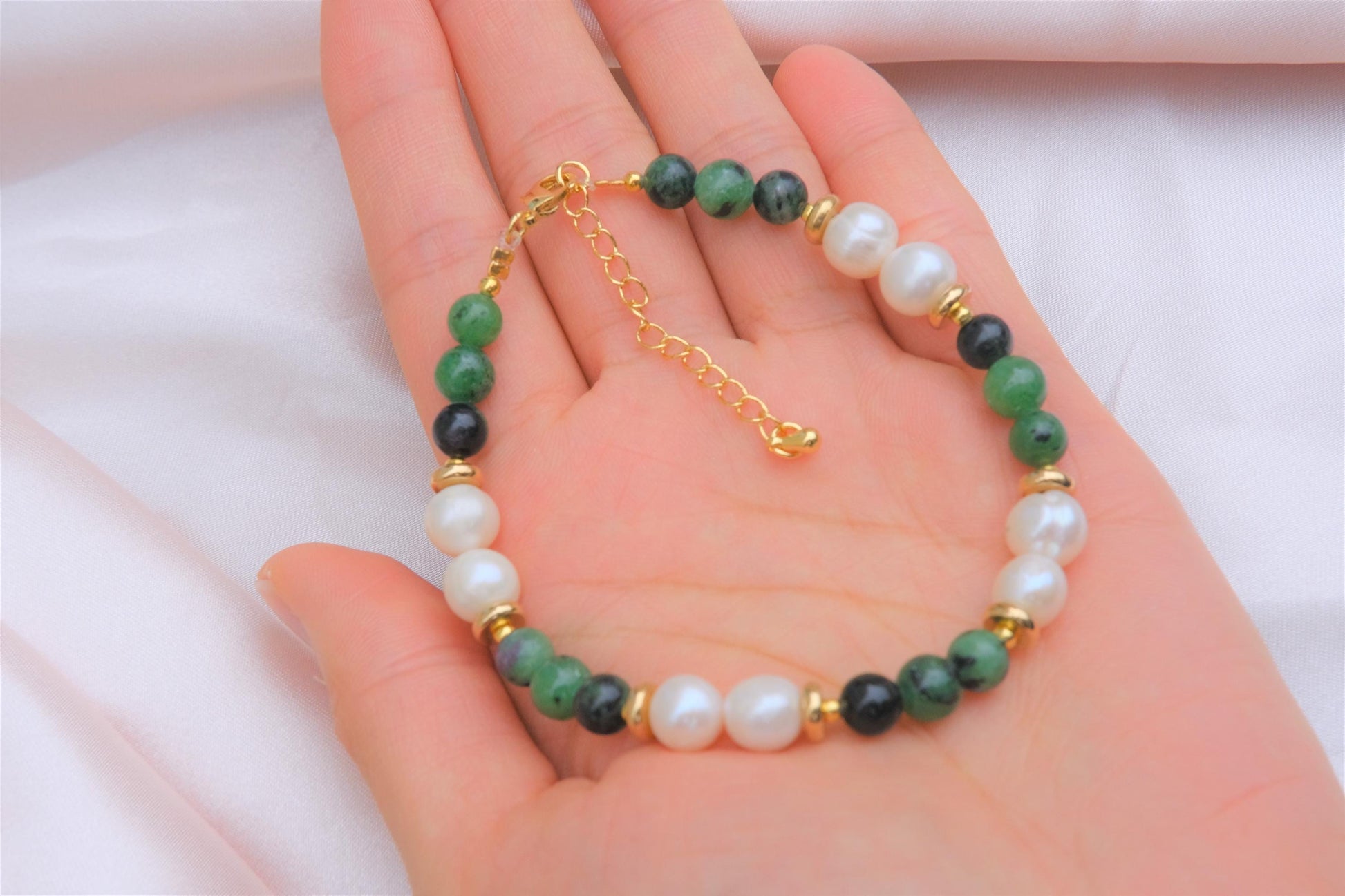 Natural Freshwater White Pearl | Natural Zoisite Design Bracelet | 7.5-inch + 2-inch Extension Chain —Designed by YL